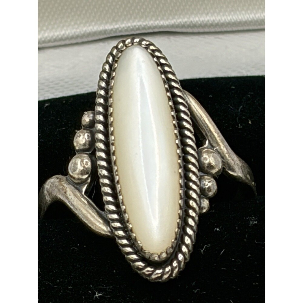 Sterling Silver Navajo Native American Mother Of Pearl Ring Size 10 Elongated
